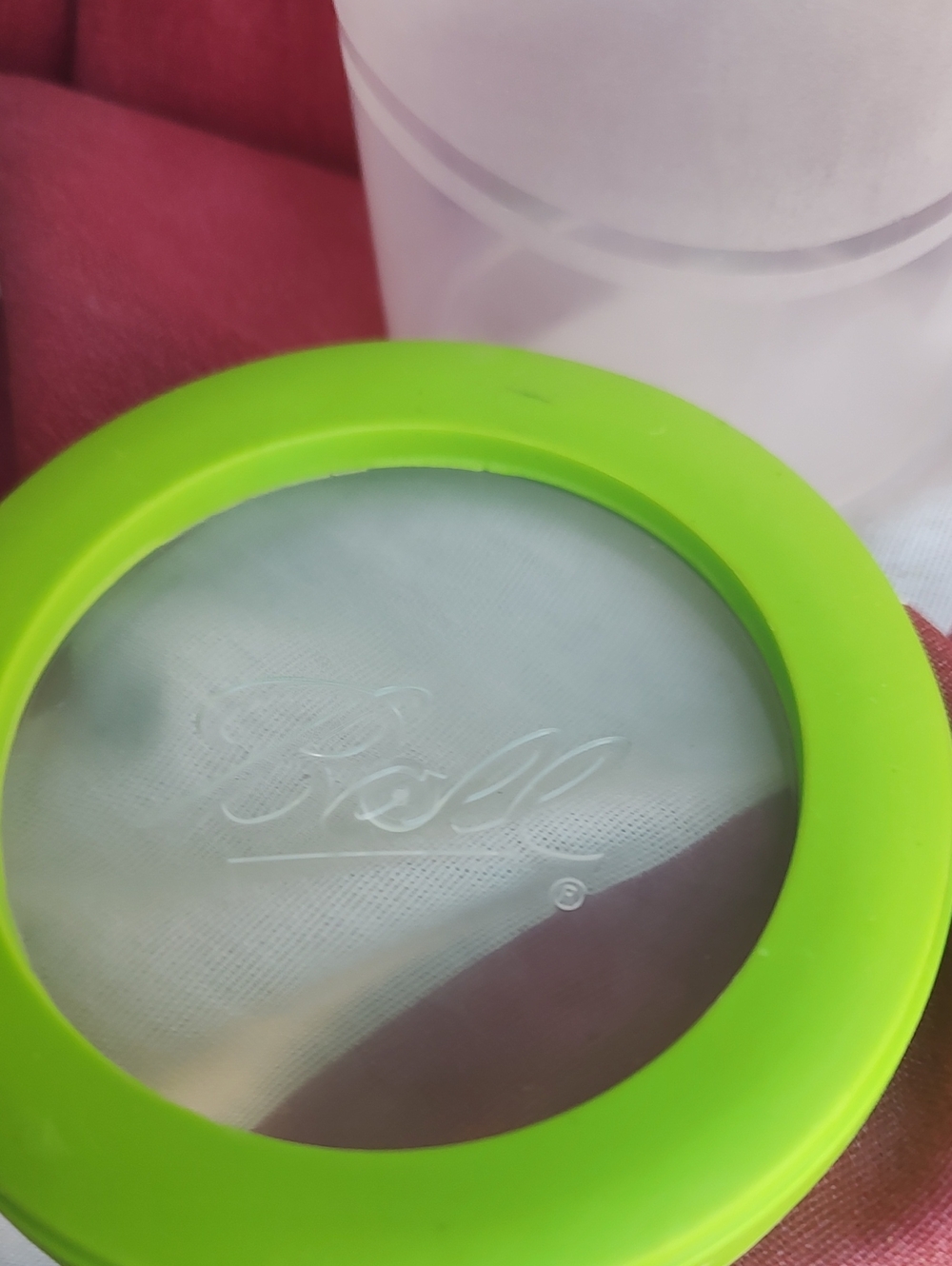 Ball/Tubber Ware Small Containers - Picture 7 of 7